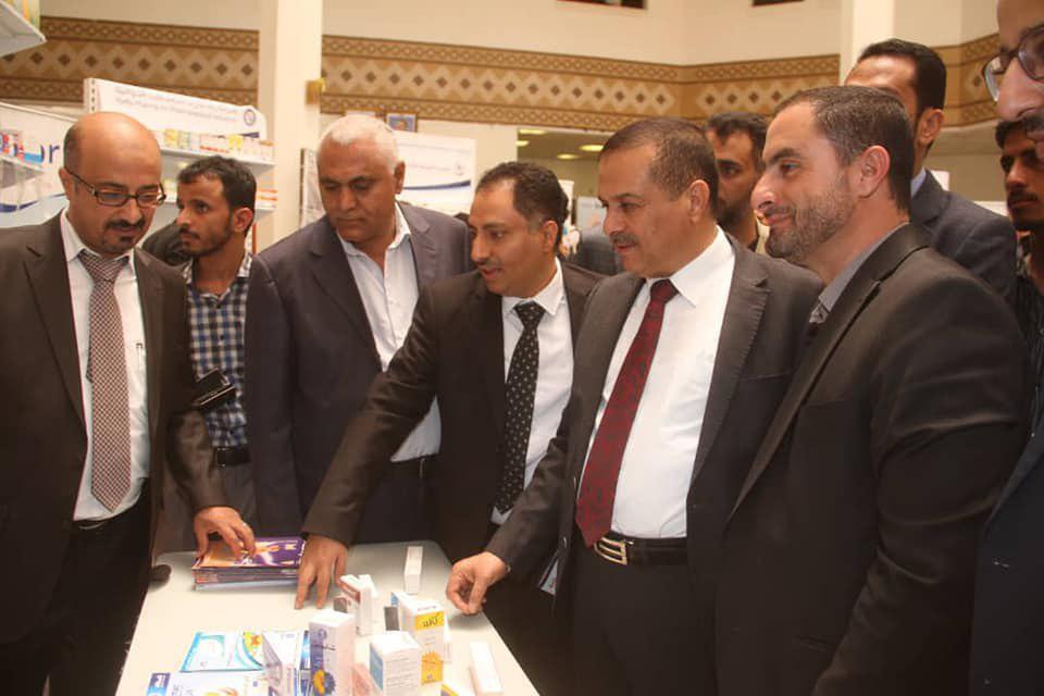 وزير الصحة: الدواء  اليمني ينافس الشركات العالمية