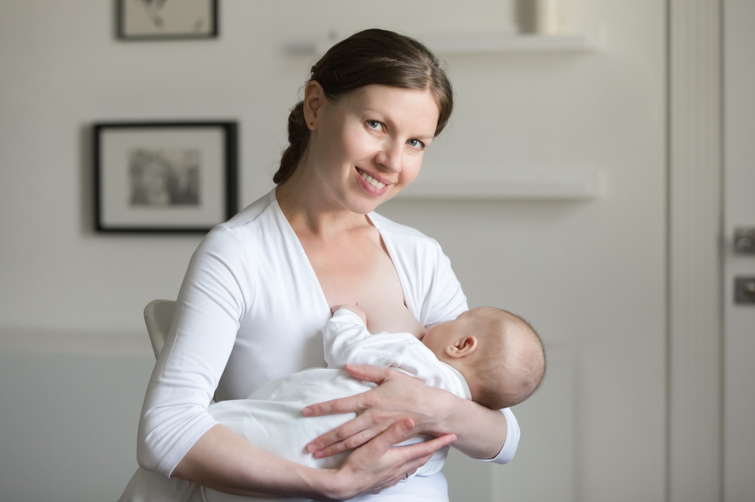فوائد  الرضاعة الطبيعية للطفل وللأم