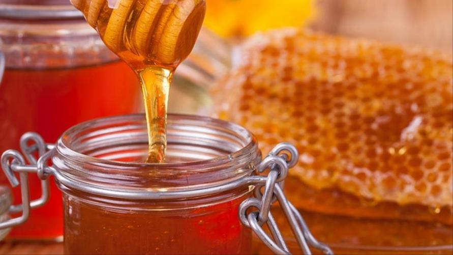 تعرف على الحالات التي يكون فيها العسل ضاراً!