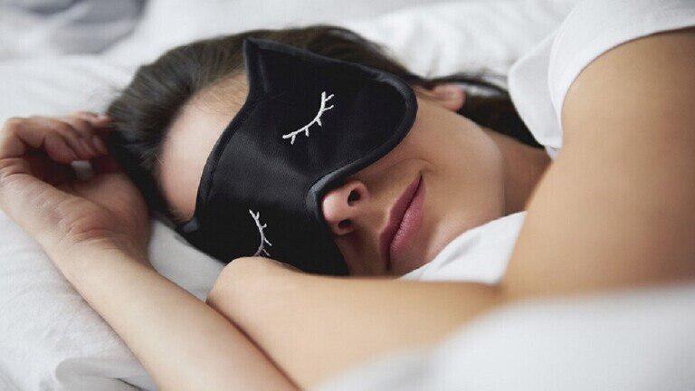 وضعية نوم يجب تجنبها لتفادي خطر الإصابة بالزهايمر