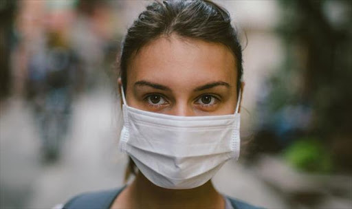 7 تحذيرات من الصحة العالمية بشأن الكمامة.. تعرف عليها