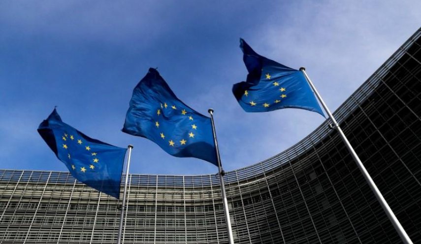الاتحاد الأوروبي يعلن بأن فيروس كورونا لا يمثل خطرا جسيما على العاملين