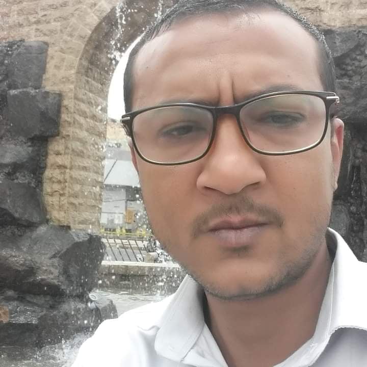 عاجل.. وفاة الصحفي اليمني الذي حذر من الكوليرا وكشف تلوث مياه المساجد وفاز بجائزة أريج