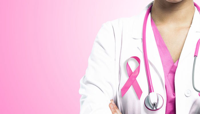 الفحص المبكر يجنب السيدات الإصابة بسرطان الثدي