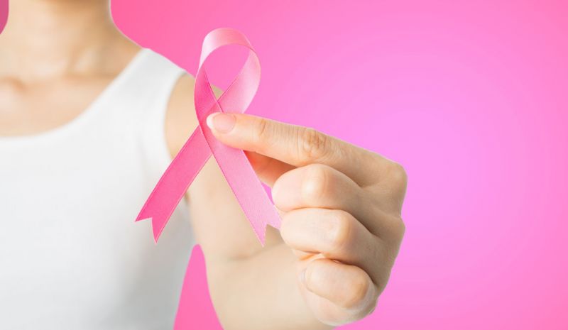طبيبة تحدد أهم عوامل الإصابة بسرطان الثدي