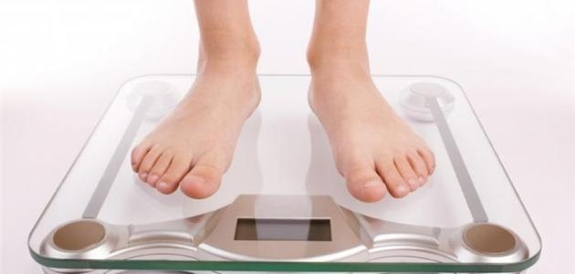 قياس الوزن يومياً.. هل هو أمر صحي؟