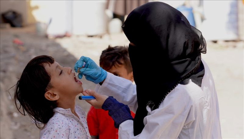 حملة تطعيم ضد شلل الأطفال في 12 محافظة