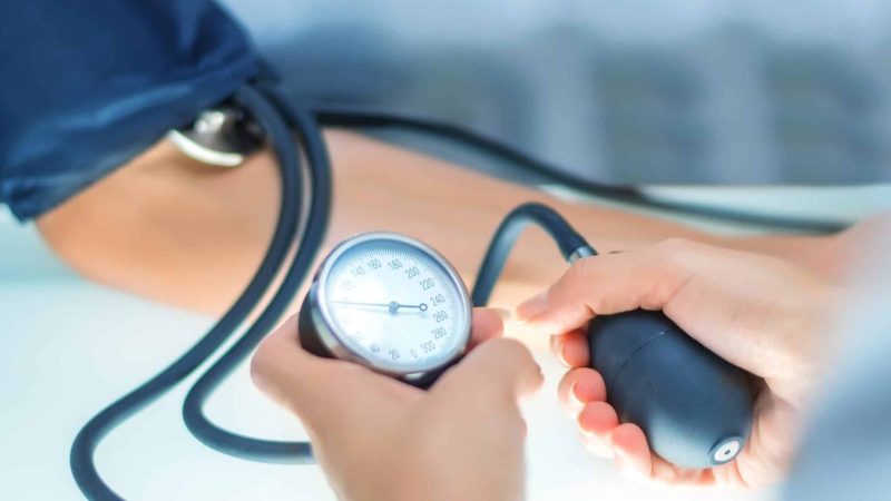 أخصائي روسي يحدد الفحوصات اللازمة عند ارتفاع مستوى ضغط الدم