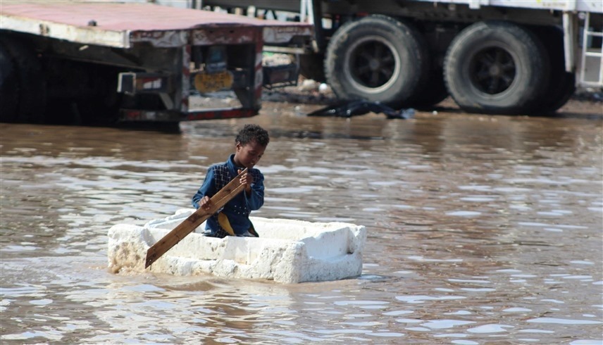 مكتب الأوتشا: التغيّر المناخي يفاقم معاناة اليمنيين