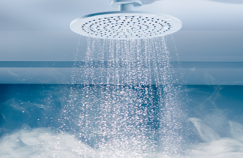 مخاطر الاستحمام بالماء البارد في الطقس الحار