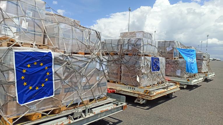 الإعلان عن تسيير جسر جوي إلى اليمن